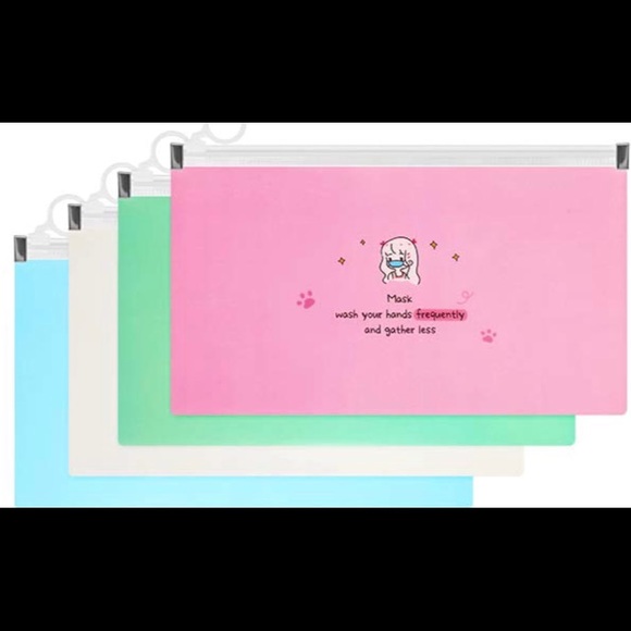 Black Floral Mask w/Storage Bag - Picture 4 of 4